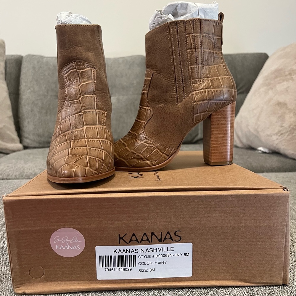 Kaanas Jessie James Decker Nashville booties